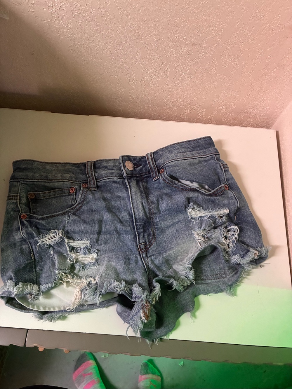 5/$35 🐛 American Eagle Outfitters Distressed Denim Shorts - Light Blue